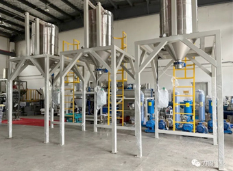 The automatic metering equipment for granular materials was successfully transported to the customer's site