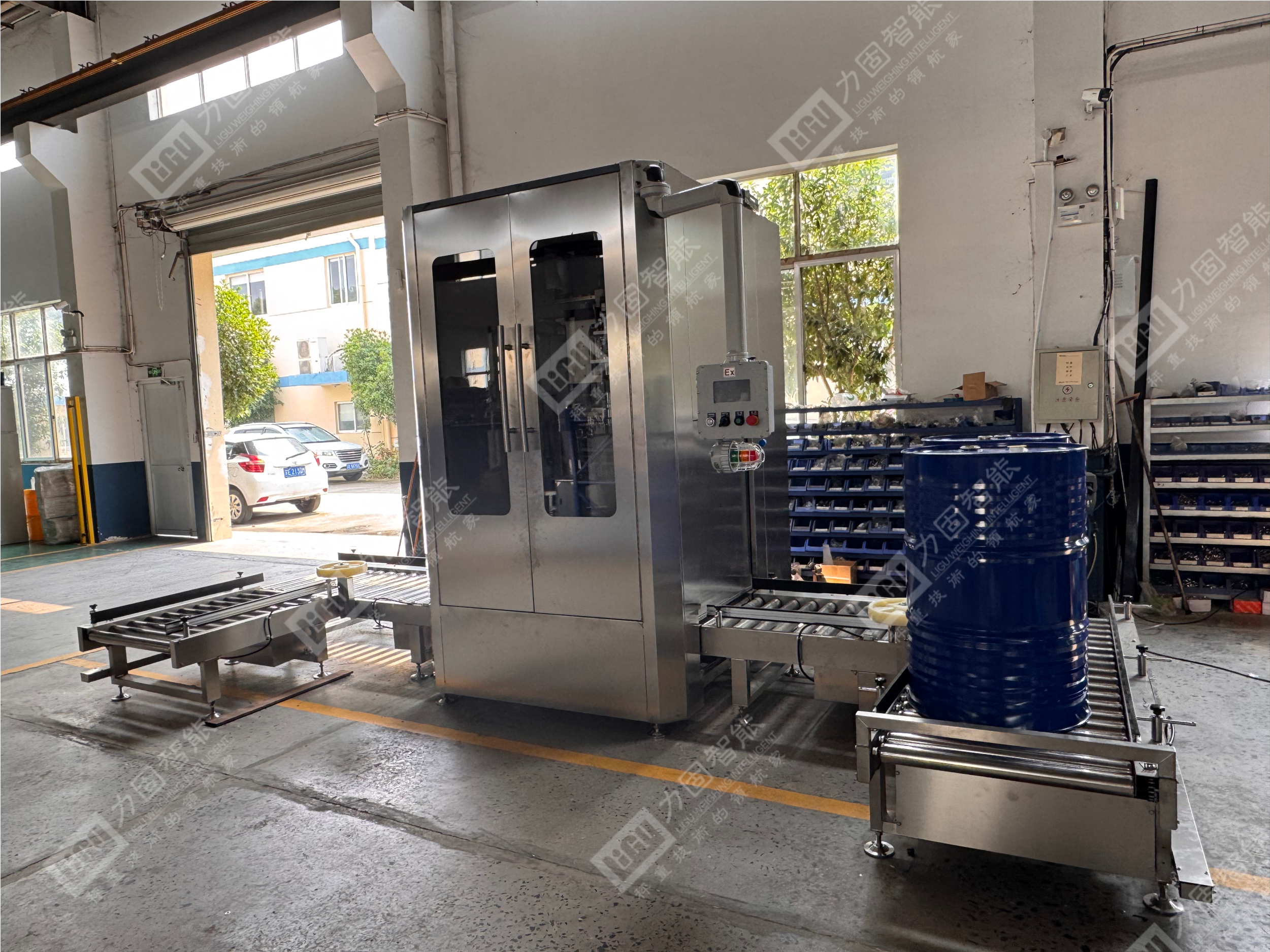 力固智能 | BDF-300L1A自动定量灌装机顺利运往客户现场